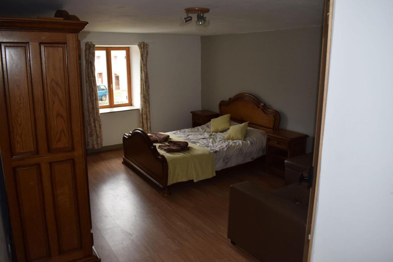 Chambre D'Hotes De Puy Faucher Arrenes Exterior photo